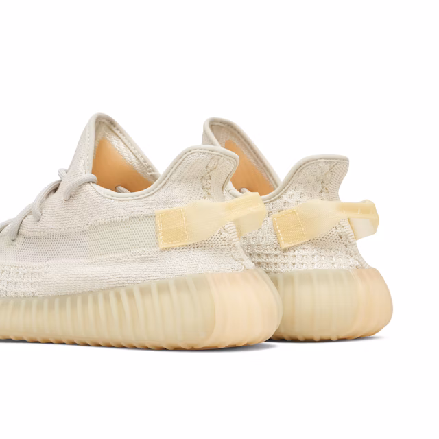 Tênis Yeezy Boost 350 V2 Light - Imagem 4