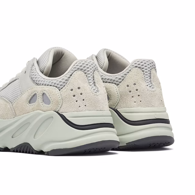 Yeezy 700 Salt - Imagem 3