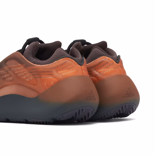 Yeezy 700 V3 Copper Fade - Imagem 3