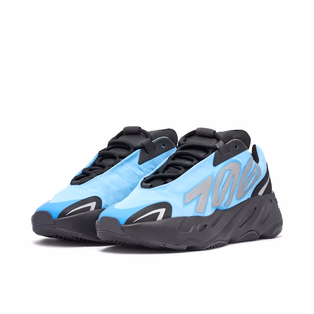 Yeezy Boost 700 MNVN Bright Cyan - Imagem 6