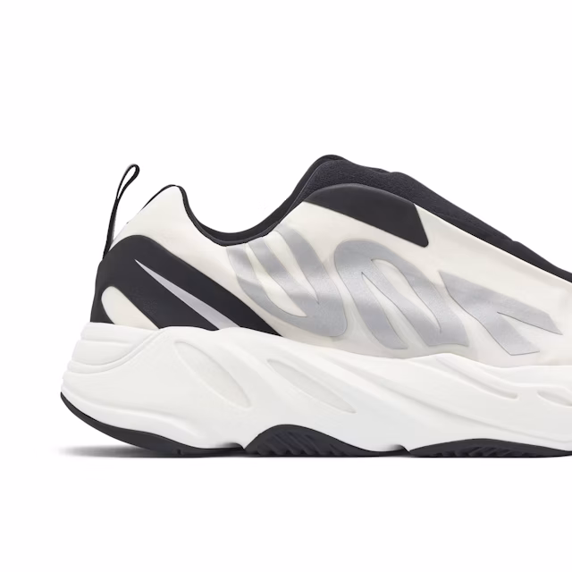 Yeezy Boost 700 MNVN Laceless Analog - Imagem 4